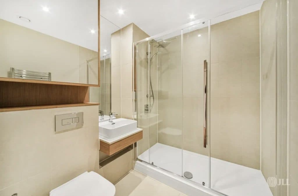 🏙️ STYLISH STUDIO APARTMENT TO RENT – EAST LONDON (E15)