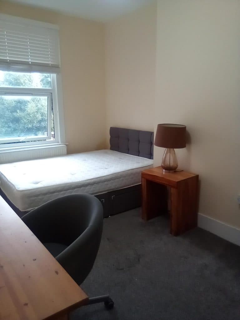 Double Room in Chingford – Next to overground station