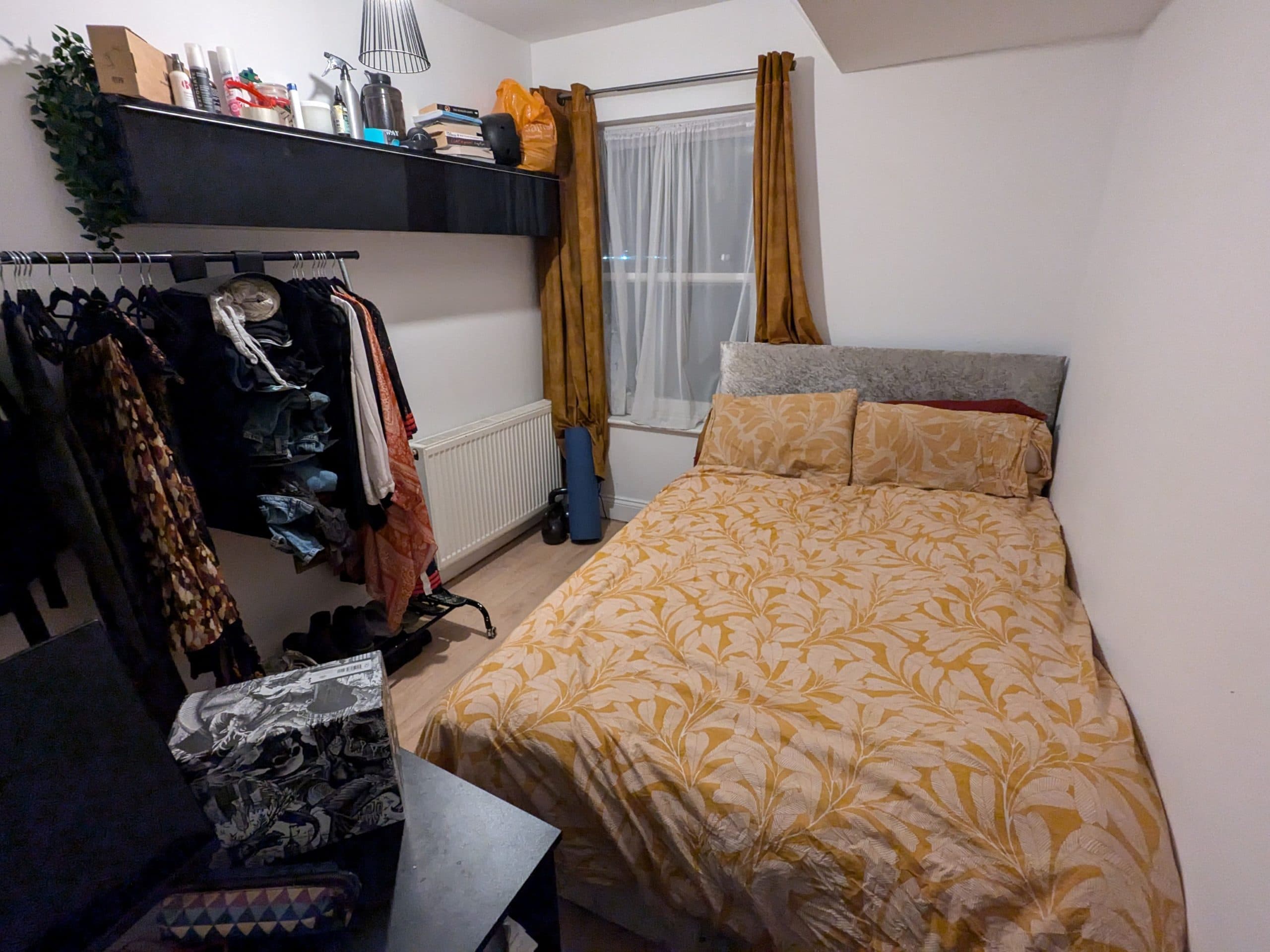 FEMALES ONLY PLEASE – Double Room for Rent near Norwood Junction - Image 1