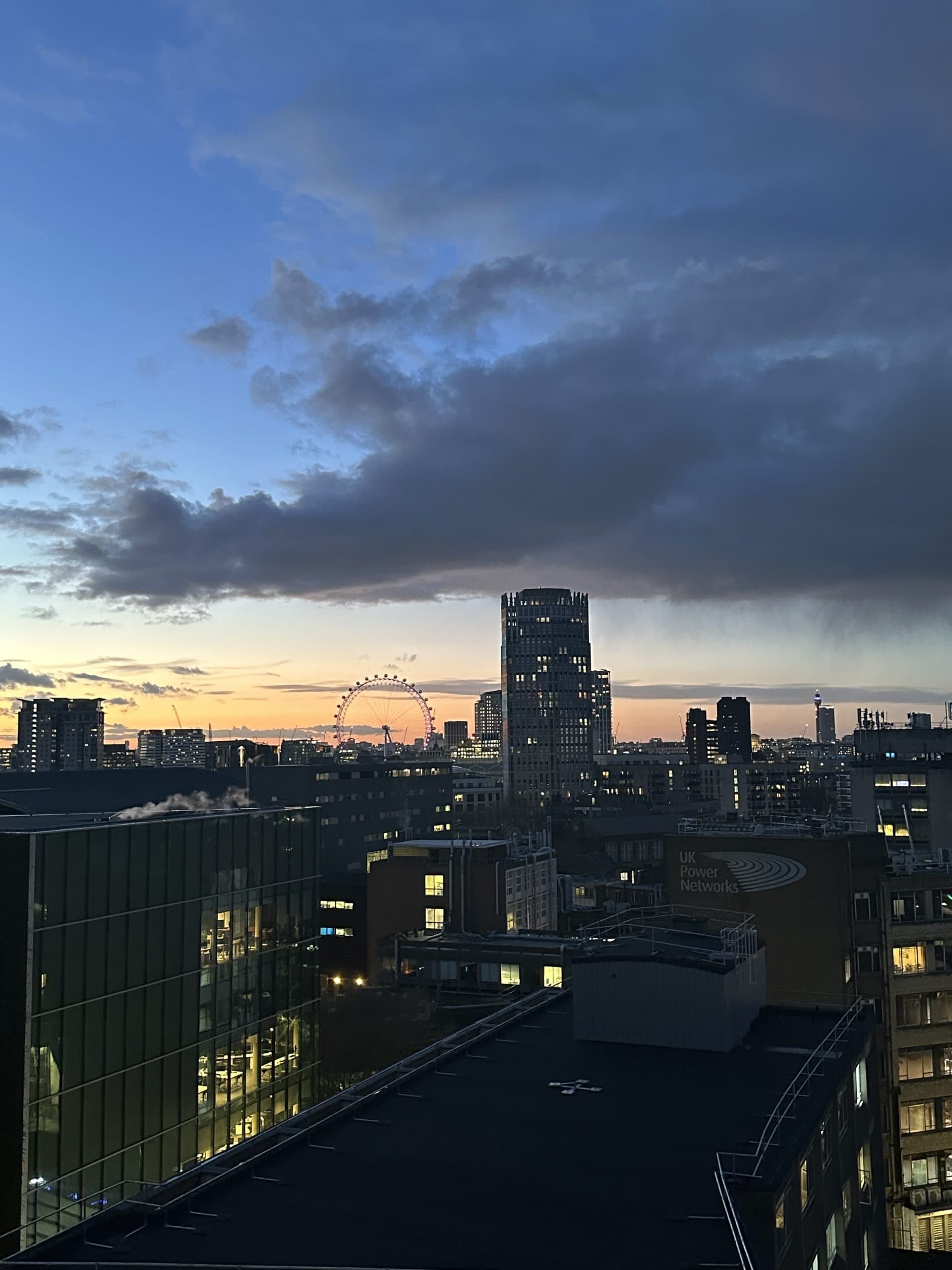 Master En-suite zone 1 – short term