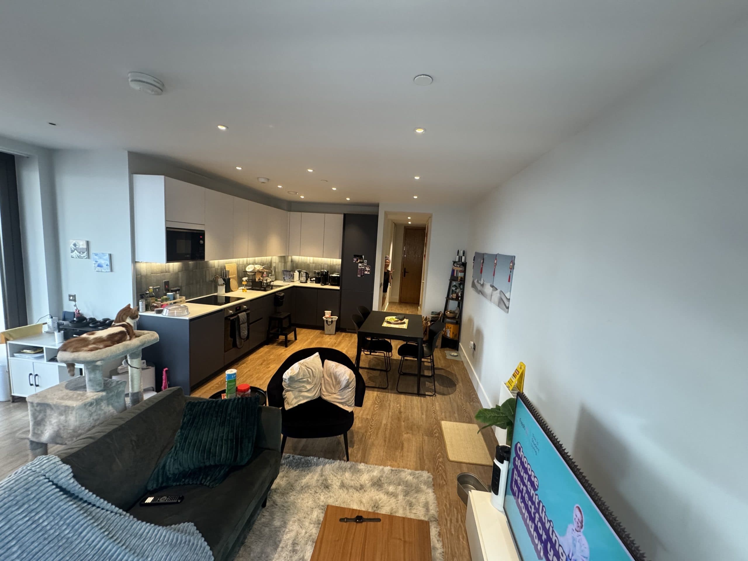 2 bed flat in Wembley - Image 1