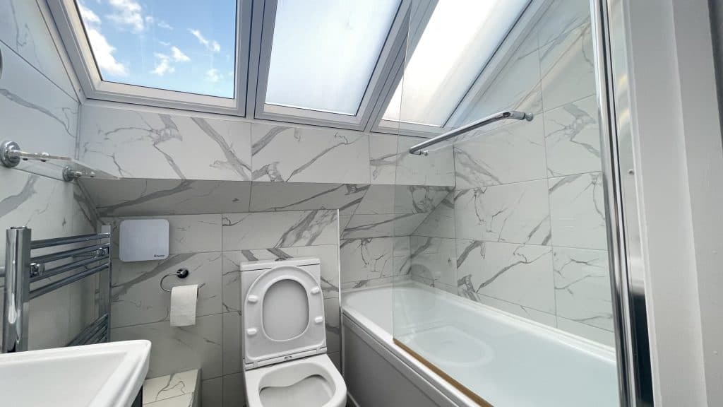 Newly Refurbished 5 En-suite Flat | Bills Inc