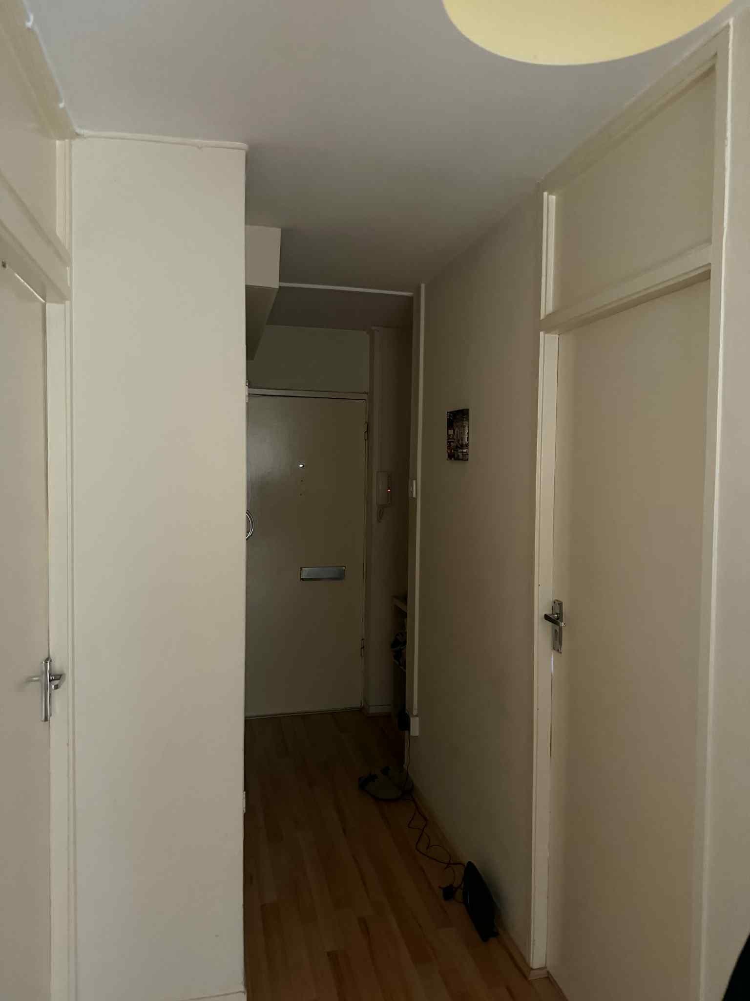 Double-bed single room - Image 1